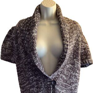 EUC Ann Taylor Short Sleeve Cardigan Sweater Size: Medium